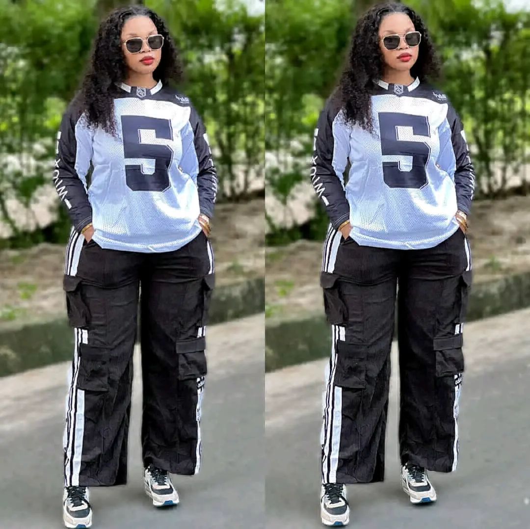 Two-Piece Tracksuit (Brown/White) - Size M/XL thumbnail 7