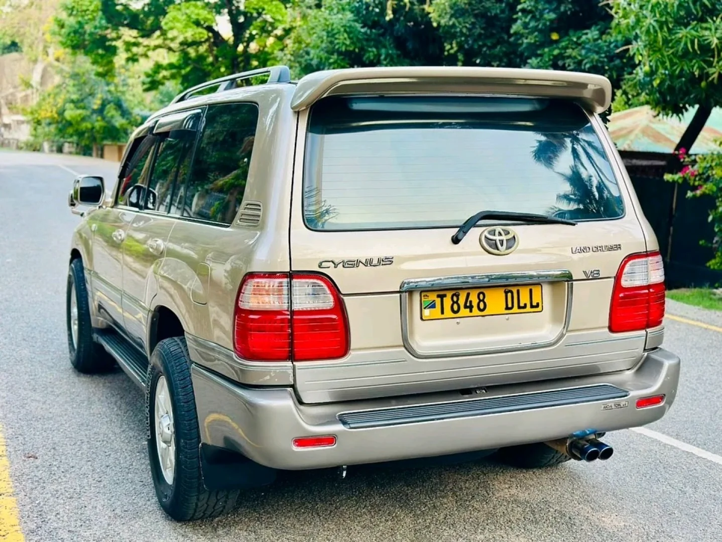 Toyota Land Cruiser SUV for Sale Mwanza thumbnail 6