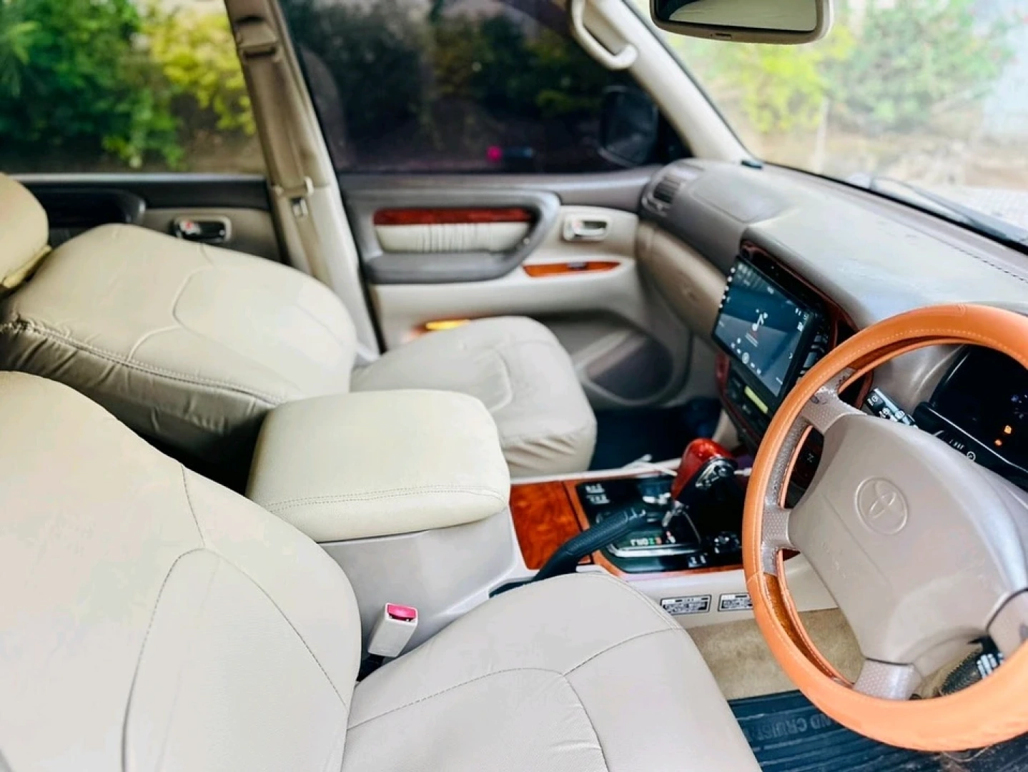 Toyota Land Cruiser SUV for Sale Mwanza thumbnail 9