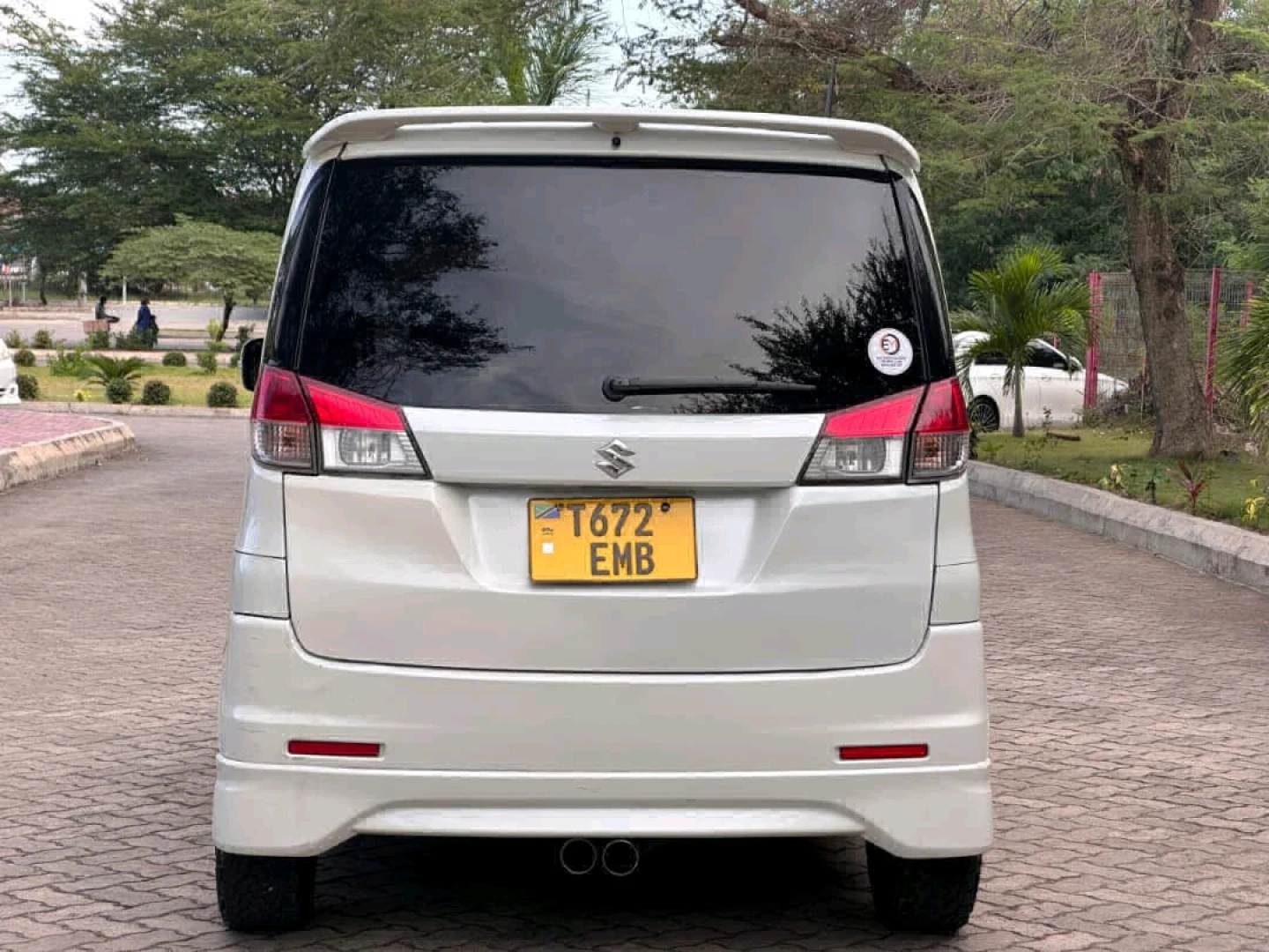 Used Suzuki Solio Minivan 2010 (1490cc) thumbnail 8
