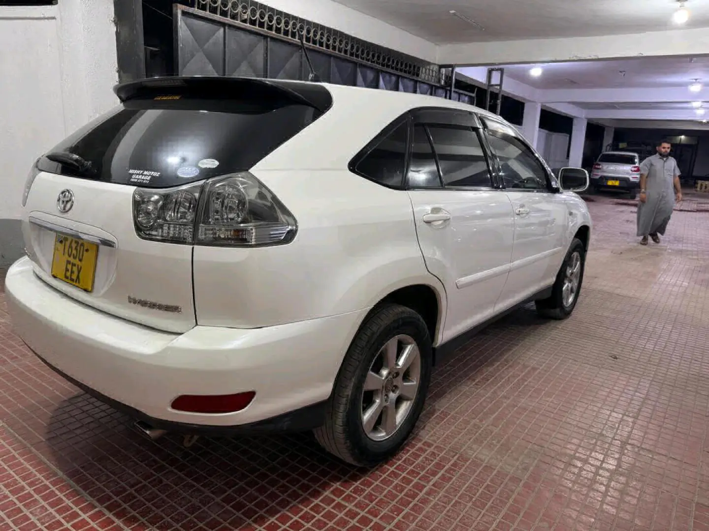 Toyota Harrier 2005, White thumbnail 3