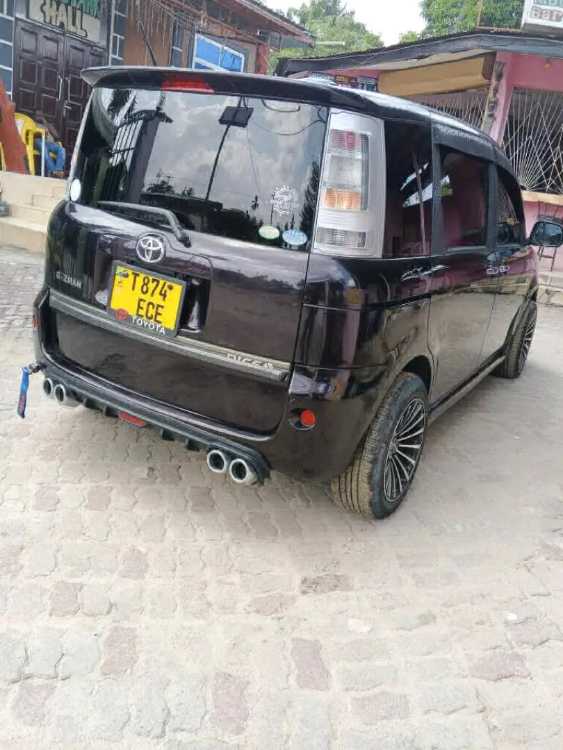 Toyota Sienta Nyeusi, 1490cc, AC Kamili thumbnail 3