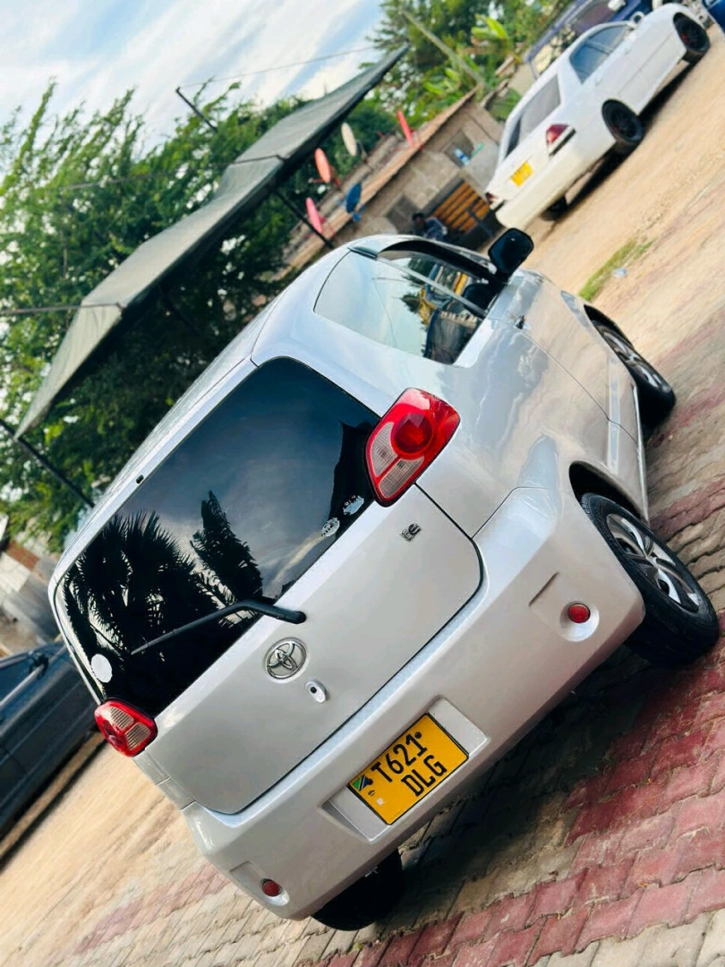 Toyota Porte DLG 1290cc Full AC thumbnail 7