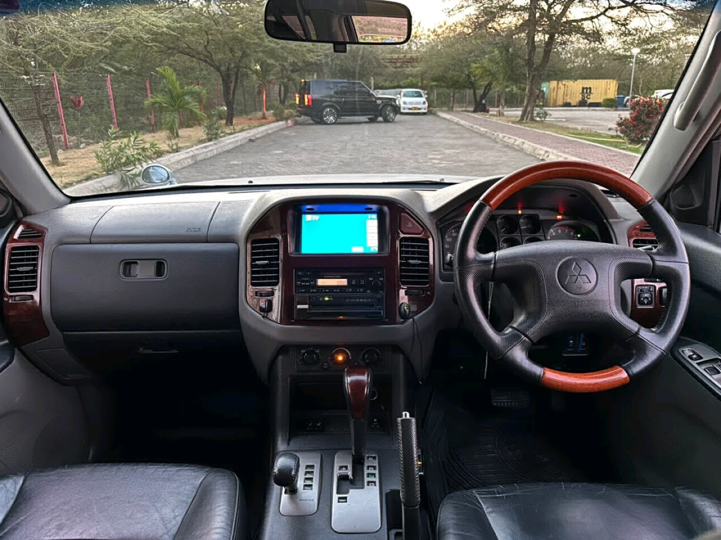 Mitsubishi Pajero GDI SUV 2005 Reg EKE thumbnail 7