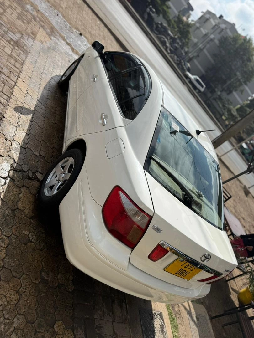 Toyota Premio 2004, 1490cc, Full AC