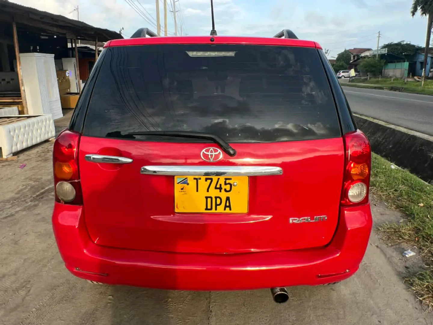 2005 Red Toyota Raum for Sale thumbnail 6