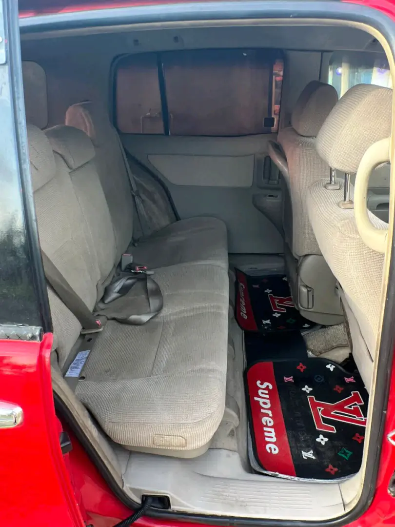 2005 Red Toyota Raum for Sale thumbnail 7
