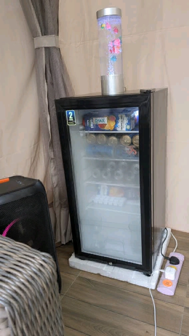 BMax Showcase Refrigerator 90 Litres