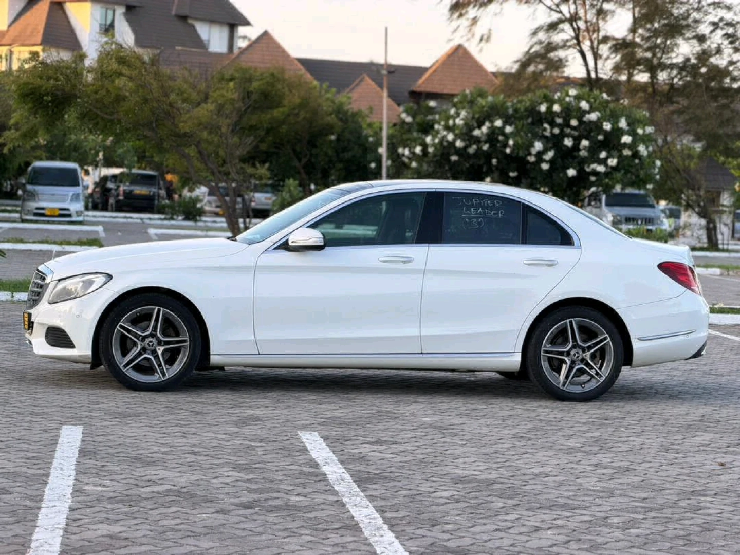 Mercedes Benz C Class 180 (2015) - Panoramic Sunroof thumbnail 8