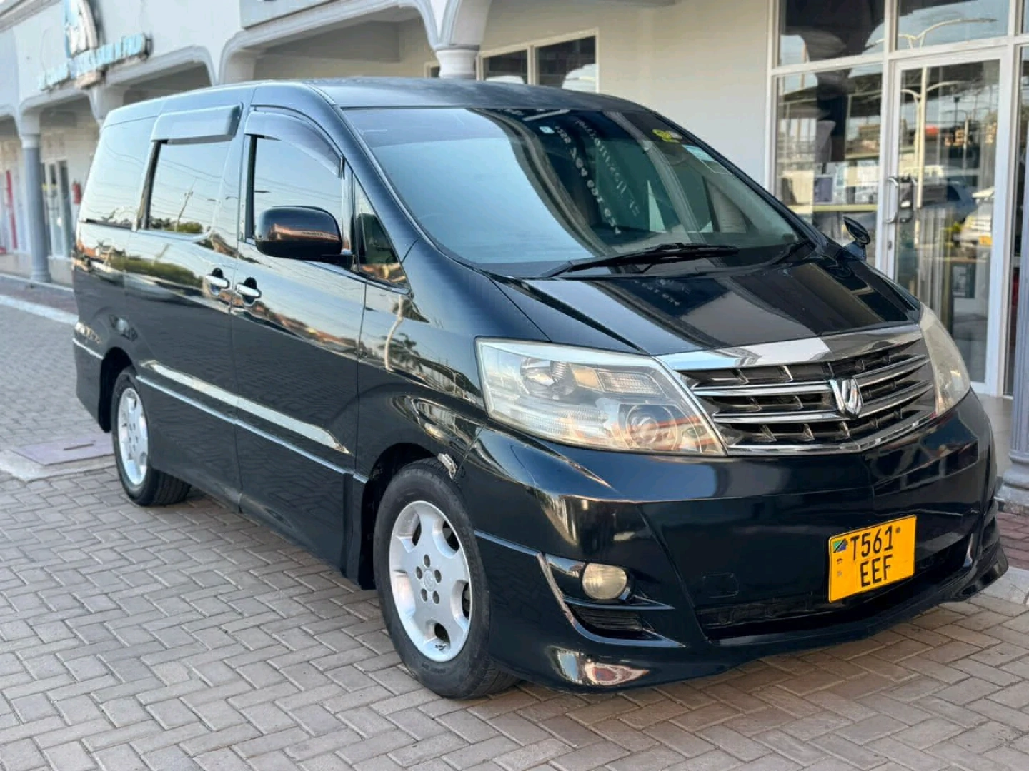 Toyota Alphard 2007 (Reg EEF) thumbnail 4