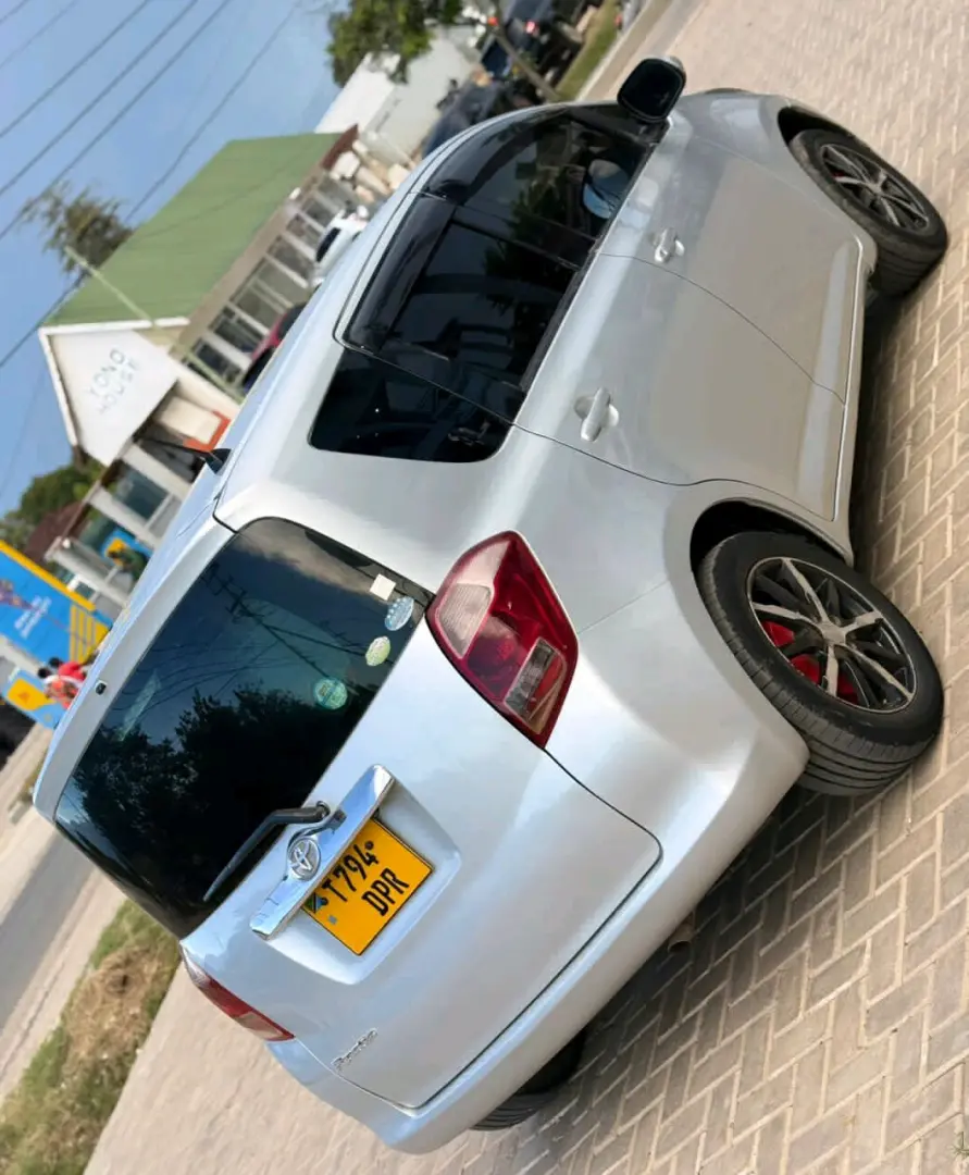Toyota Ractis Silver, Full AC, Music System thumbnail 3