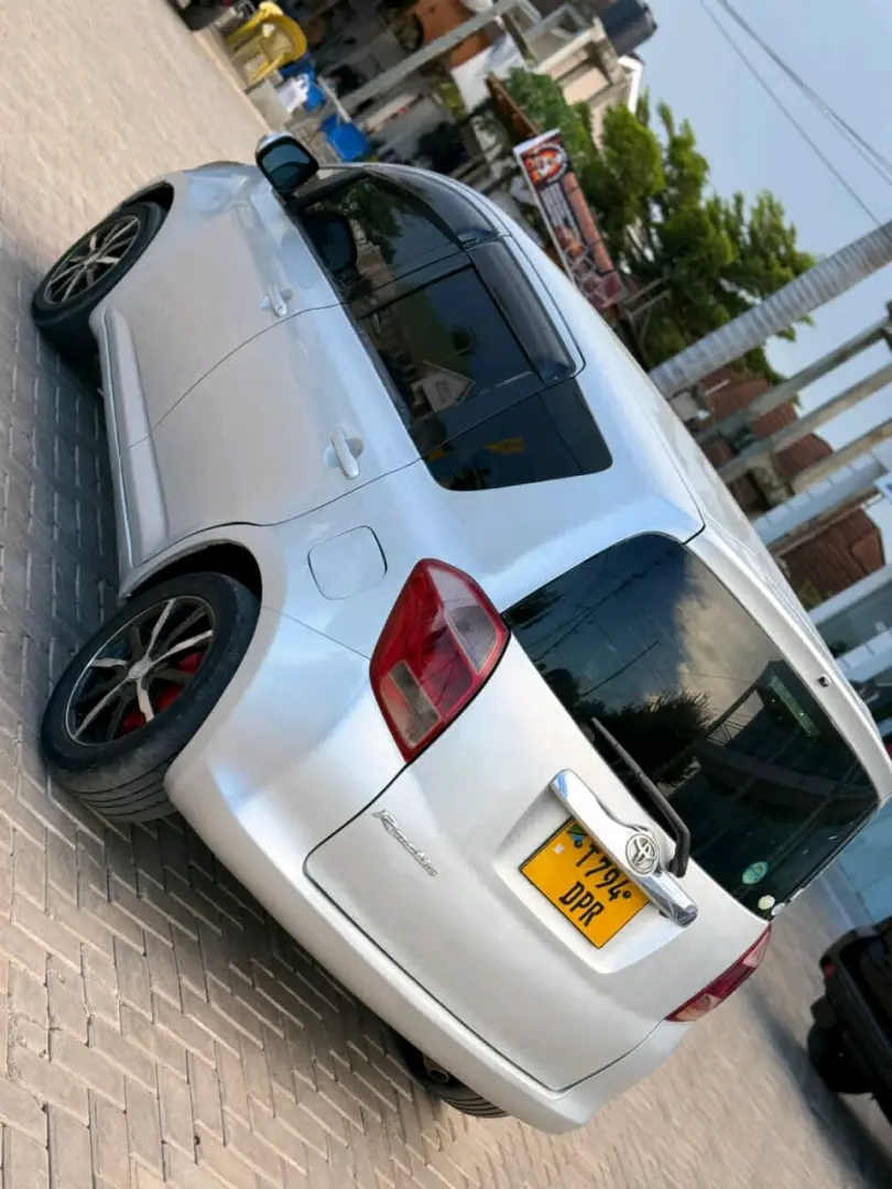 Toyota Ractis Silver, Full AC, Music System thumbnail 5
