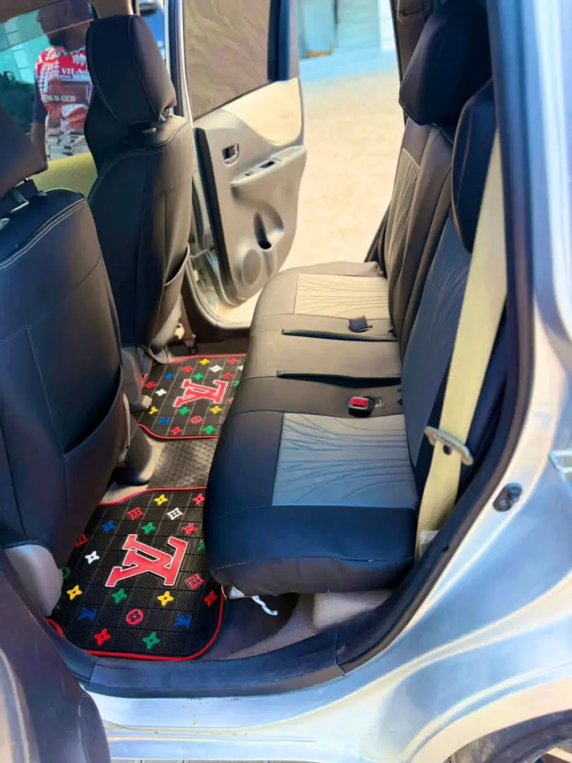 Toyota Ractis Silver, Full AC, Music System thumbnail 7