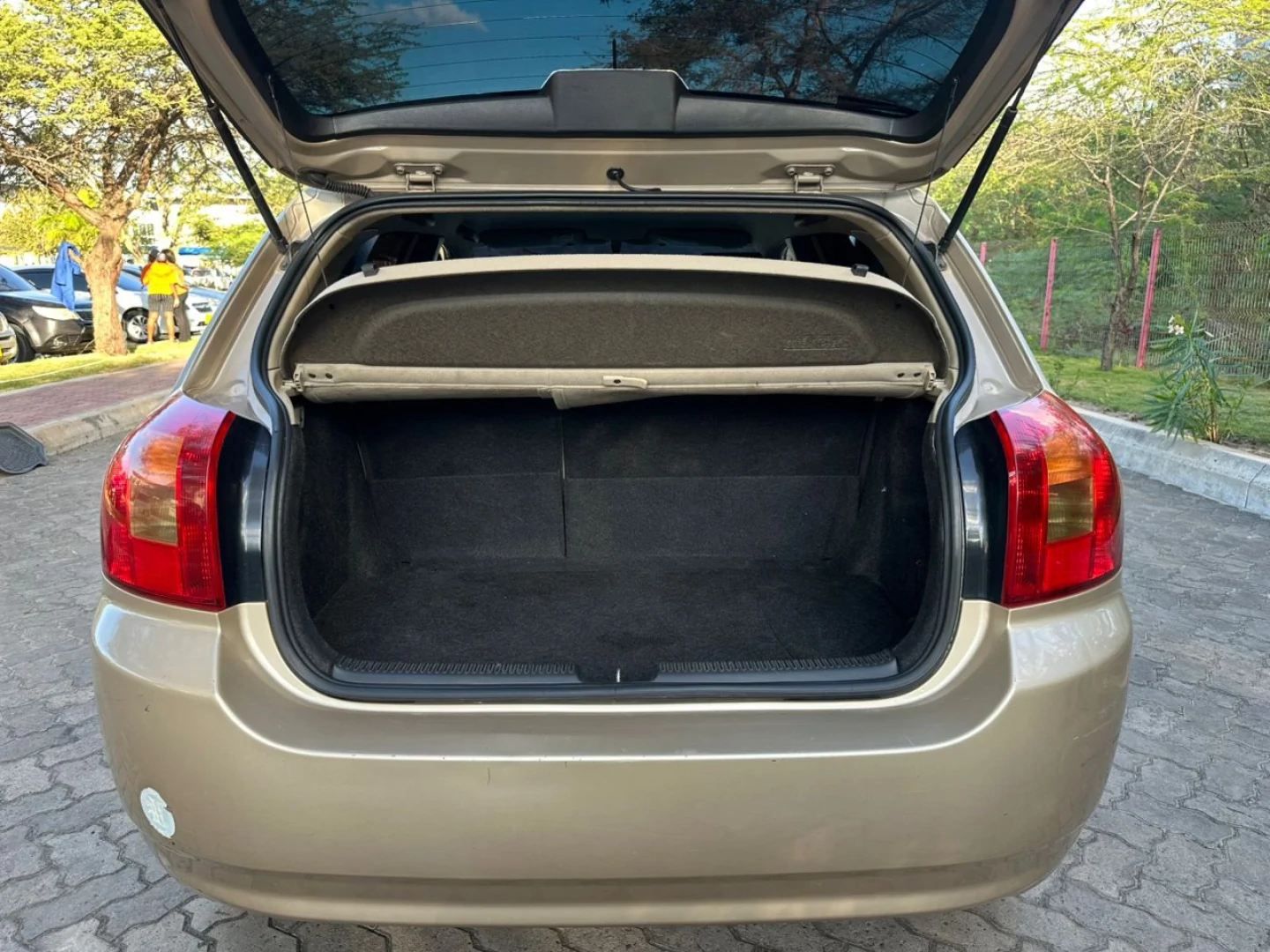 Toyota RunX 2004 Full AC 1490cc