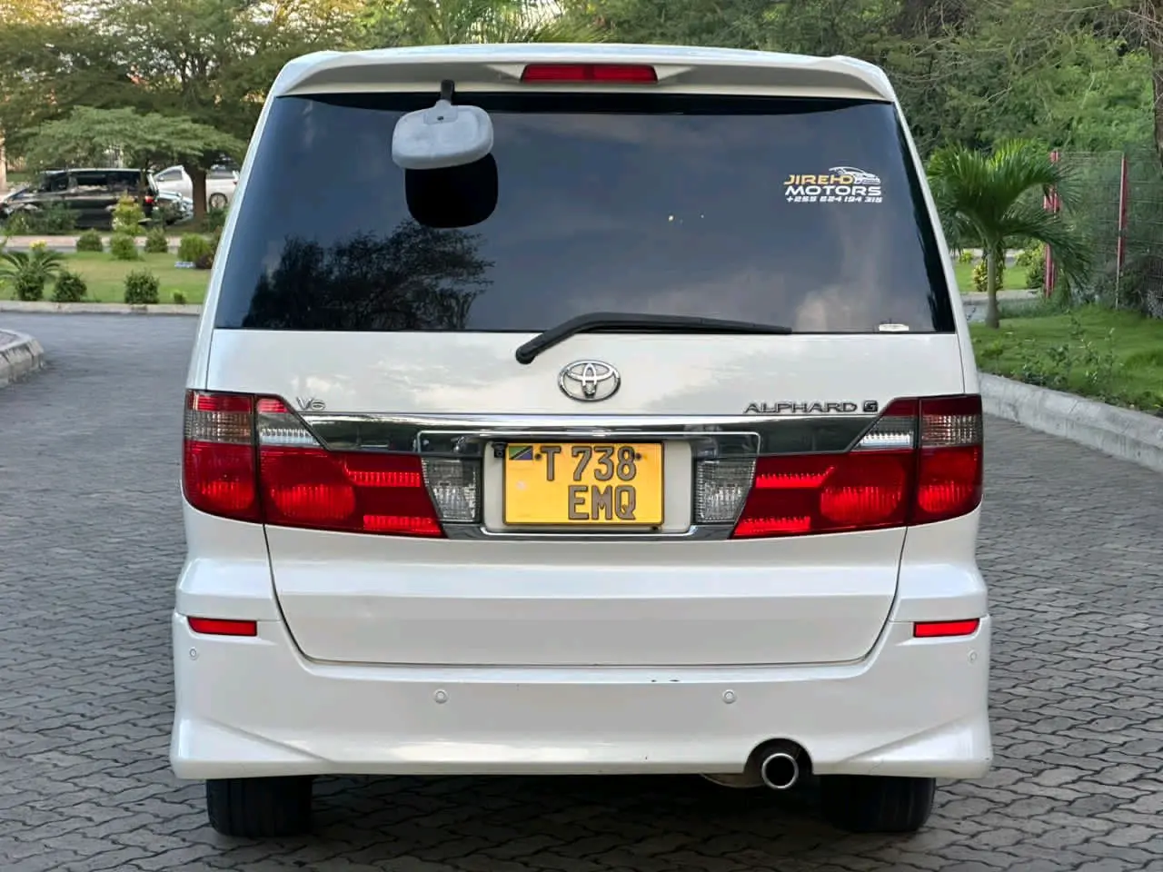 Toyota Alphard G (2002) thumbnail 4