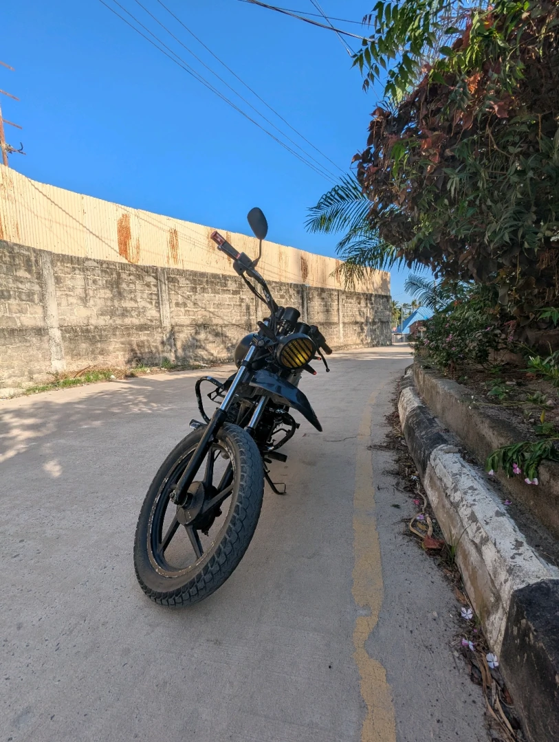 Bajaj Boxer 125 Motorcycle for Sale (Full Documents) thumbnail 2