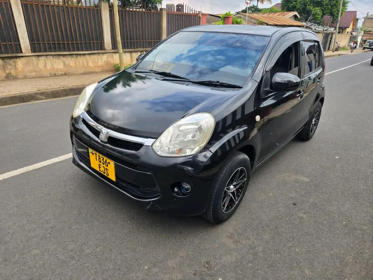 Toyota Passo 2014 Black, Low Mileage