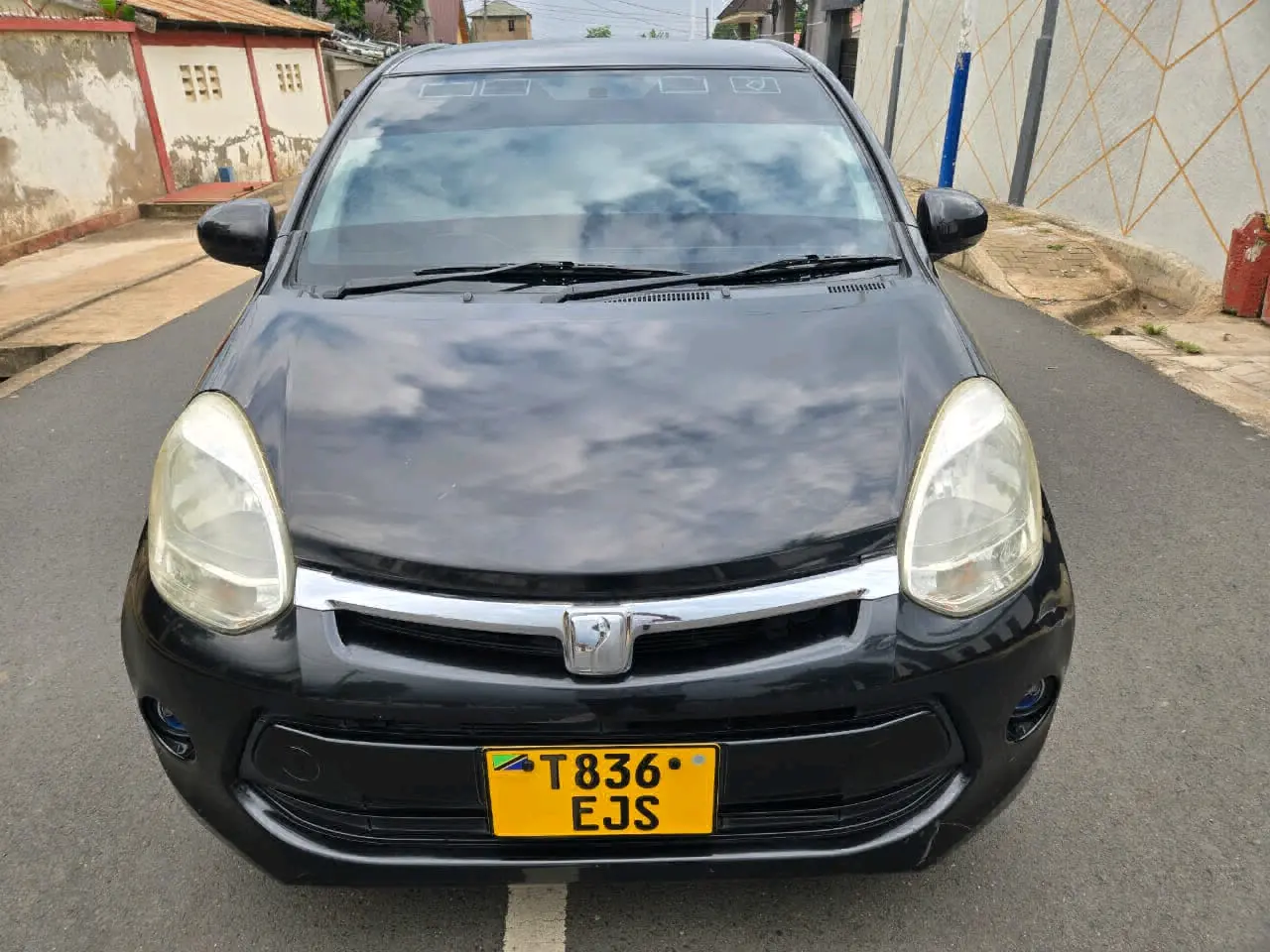 Toyota Passo 2014 Black, Low Mileage thumbnail 2