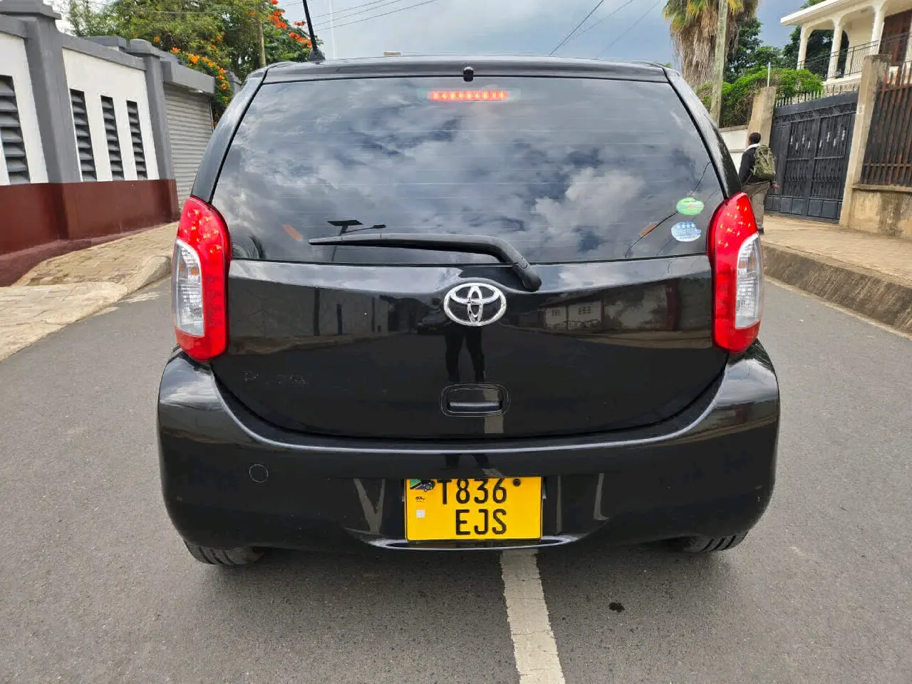 Toyota Passo 2014 Black, Low Mileage thumbnail 3