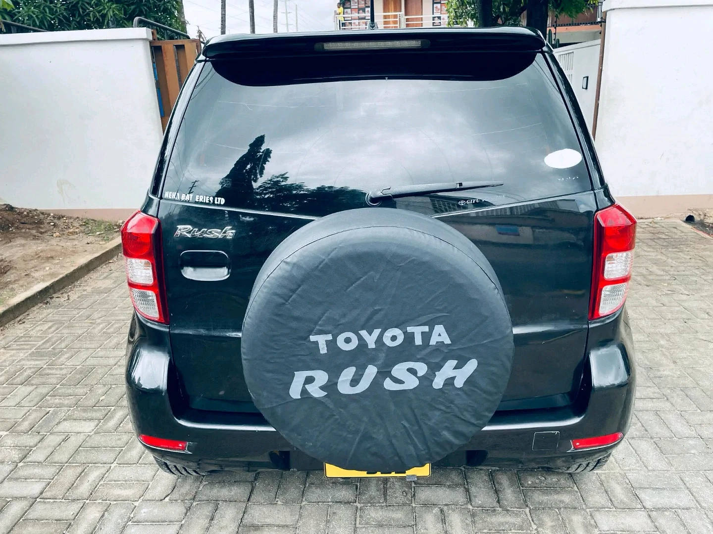 Toyota Rush 2010 SUV 1490cc thumbnail 2
