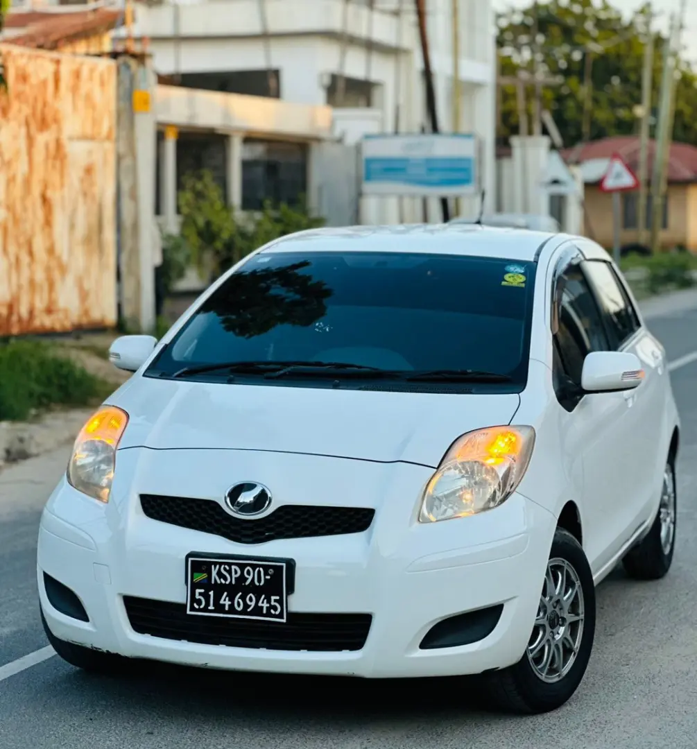 Toyota Vitz 2010