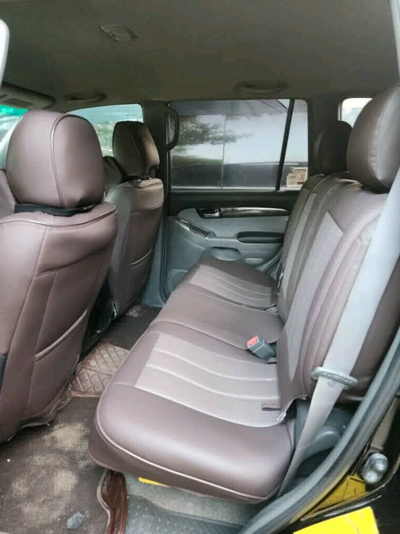 Toyota Land Cruiser Prado 120 for Sale thumbnail 4