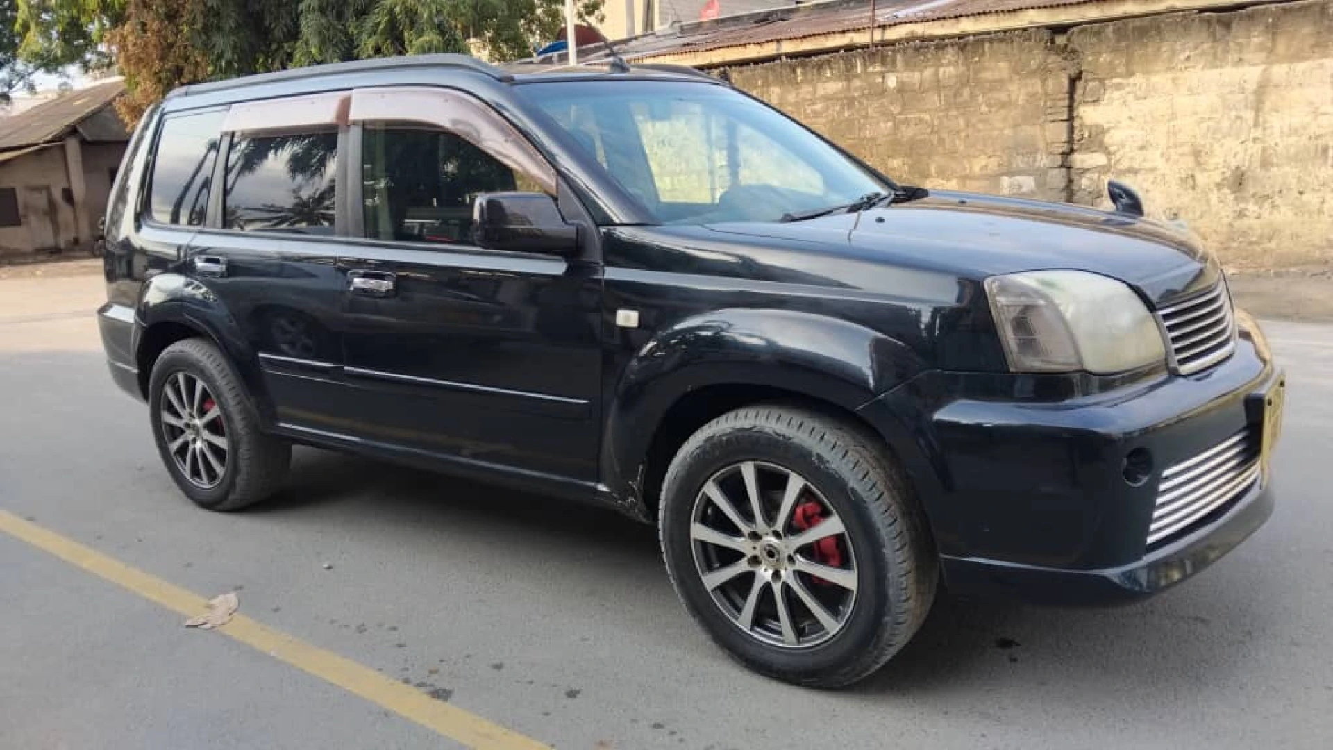Nissan X-Trail SUV EBT 1990cc thumbnail 3