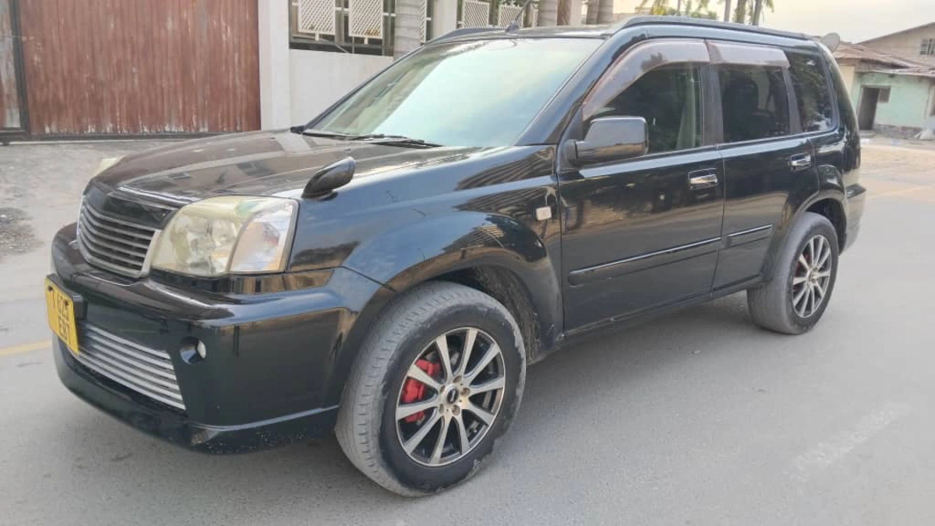 Nissan X-Trail SUV EBT 1990cc thumbnail 4