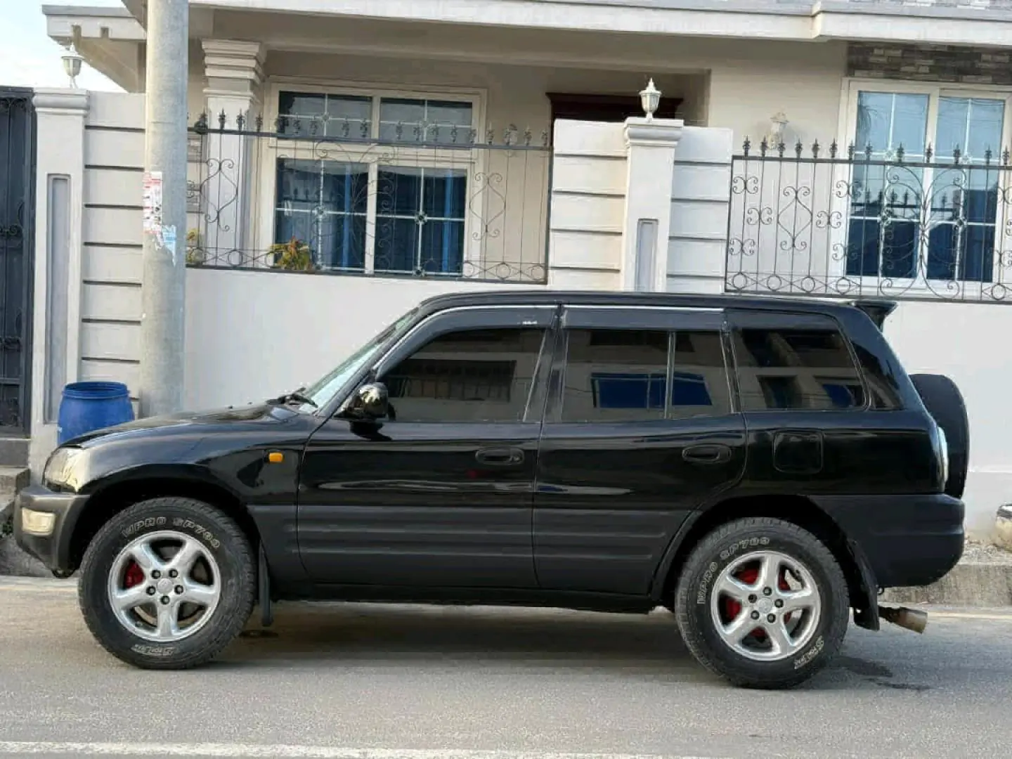 Toyota RAV4 Old Model 1990 for Sale thumbnail 5