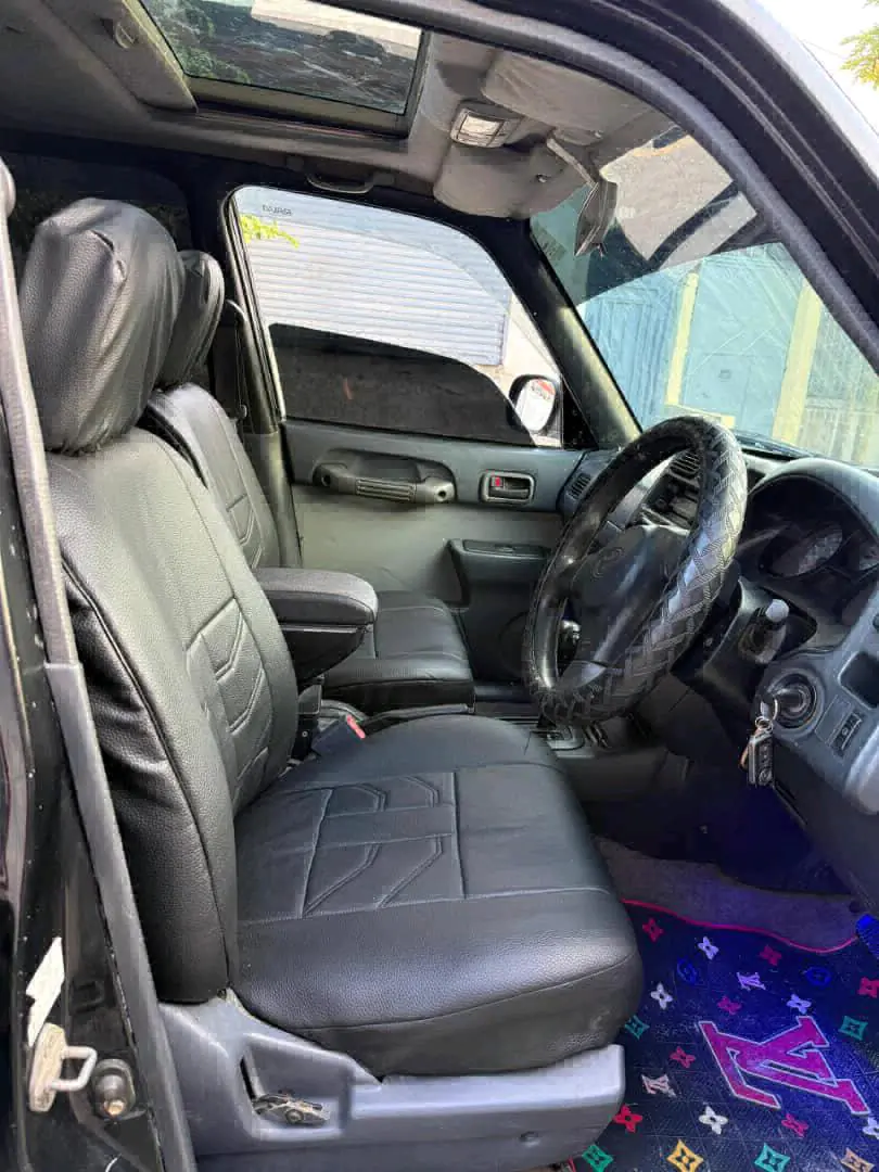 Toyota RAV4 Old Model 1990 for Sale thumbnail 9