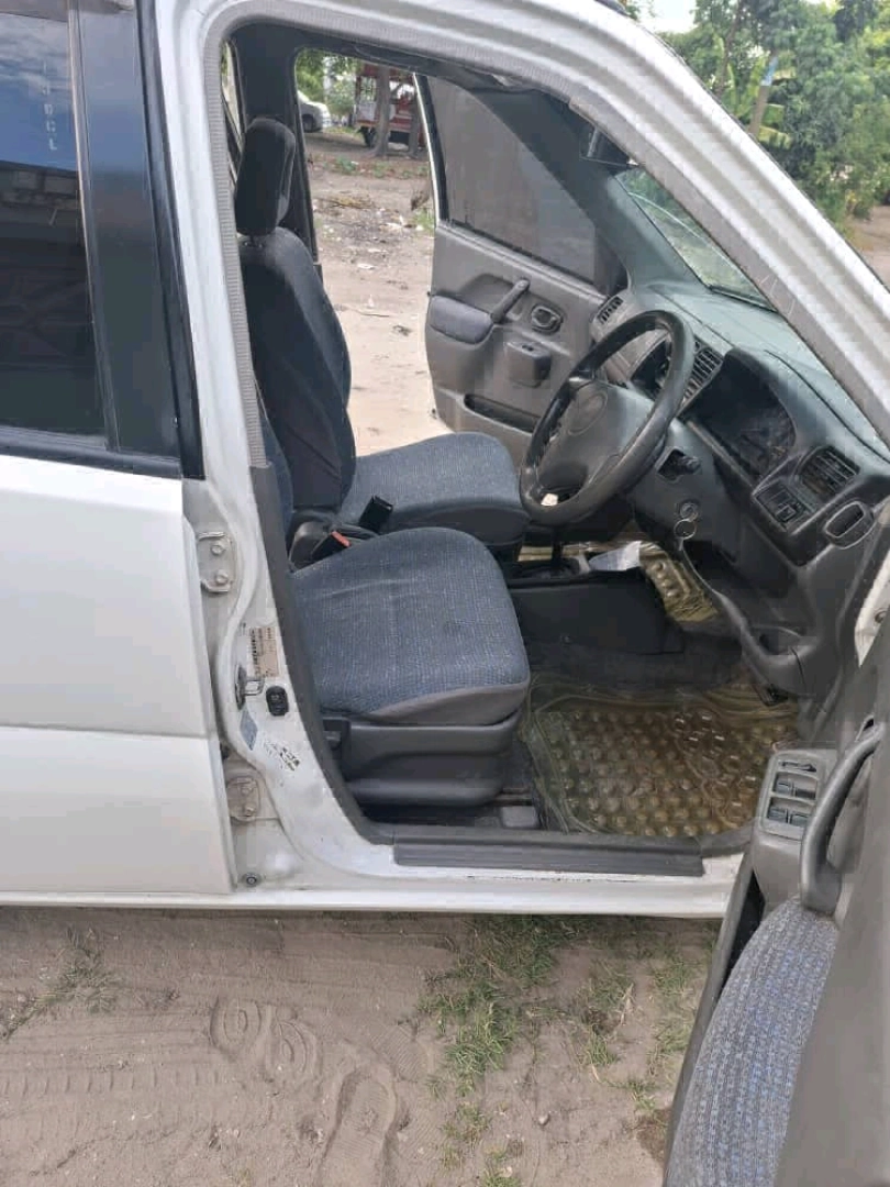 White Suzuki Kei Car for Sale thumbnail 7