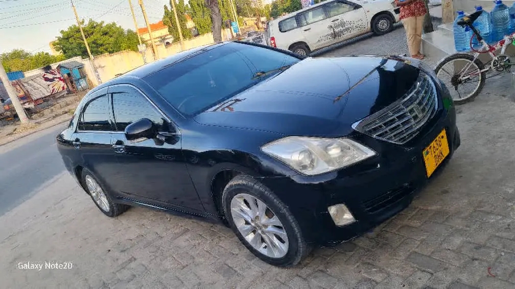 Toyota Crown 2009