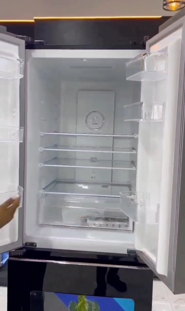 Discounted Mr UK No Frost Refrigerator 320L (Black Glass) thumbnail 2