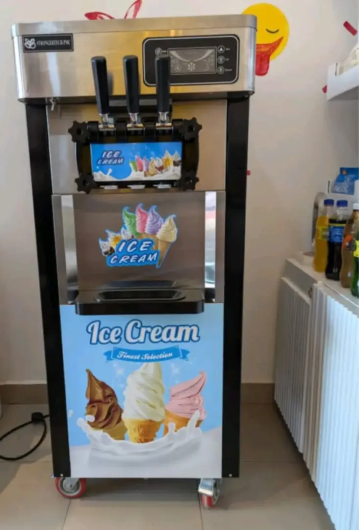 Commercial Soft Serve Ice Cream Machine (New)