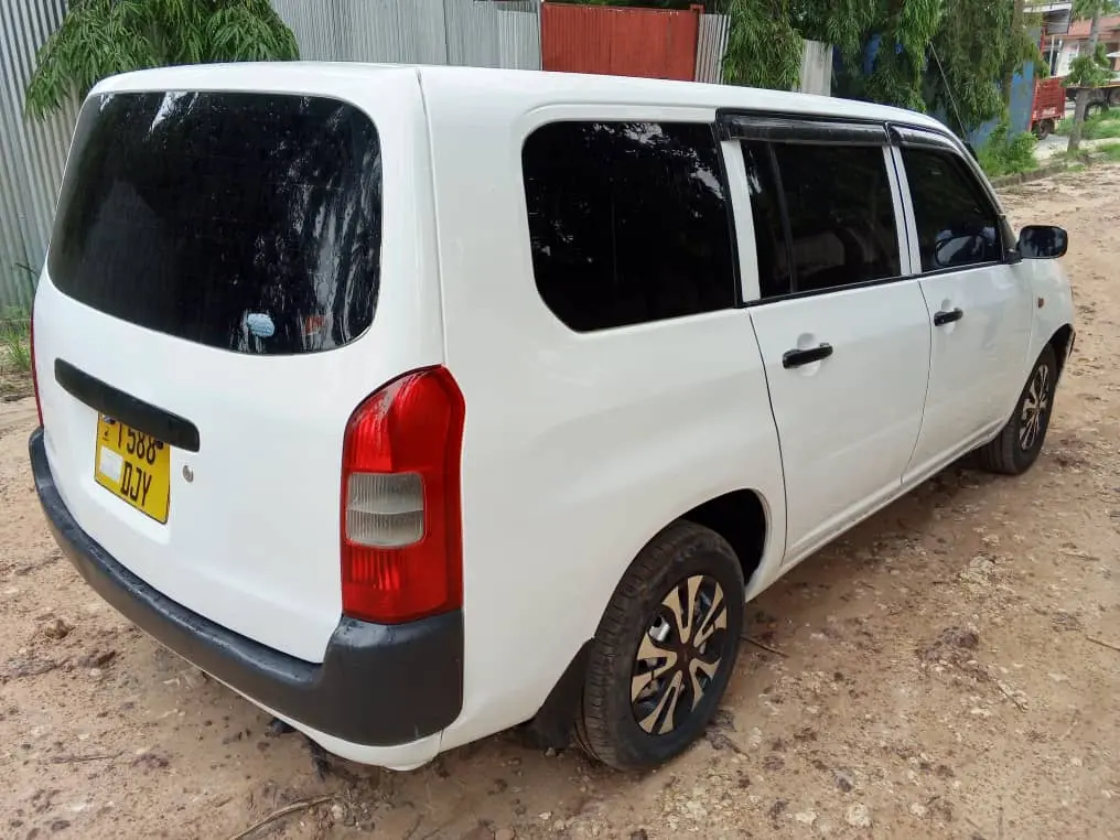 2006 Toyota Probox for Sale thumbnail 2