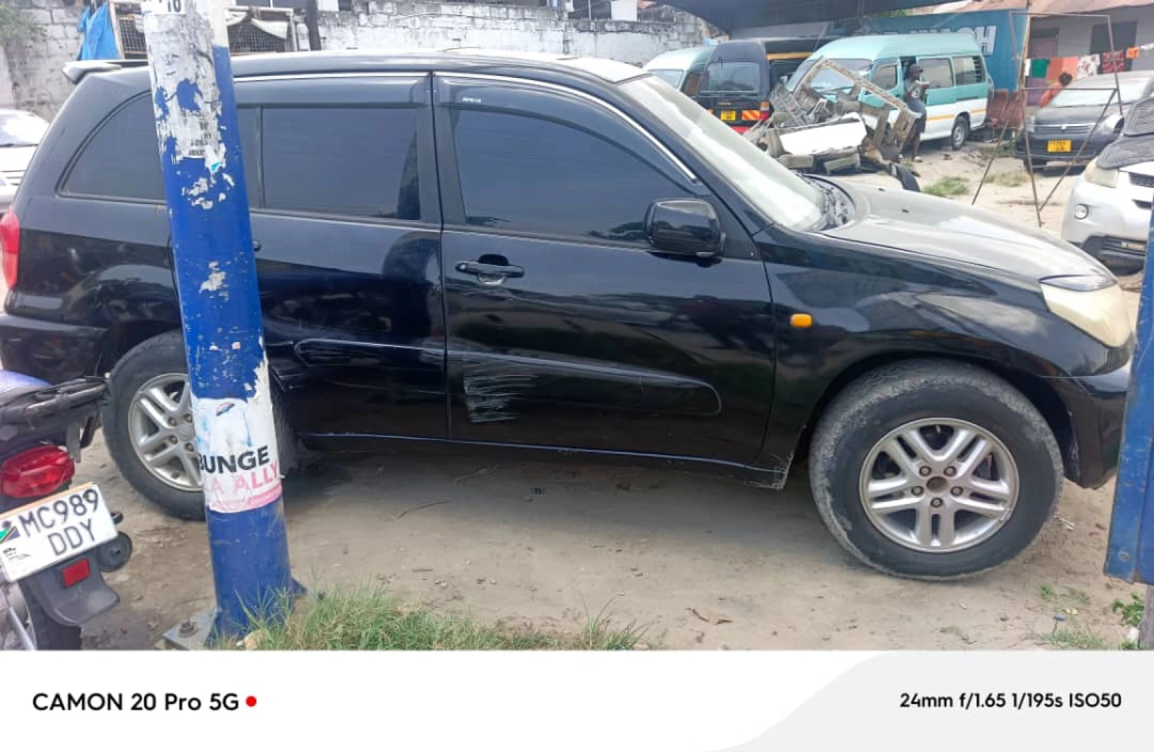 Black Toyota RAV4 SUV 1ZZ Engine thumbnail 2