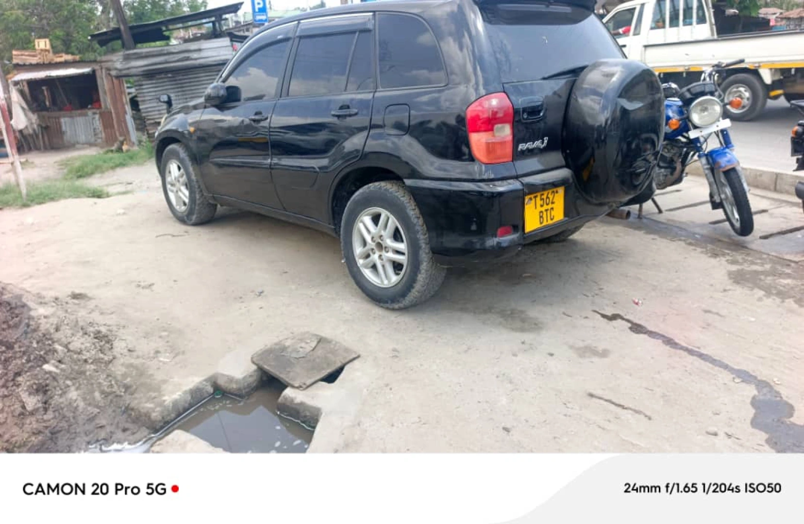 Black Toyota RAV4 SUV 1ZZ Engine thumbnail 3