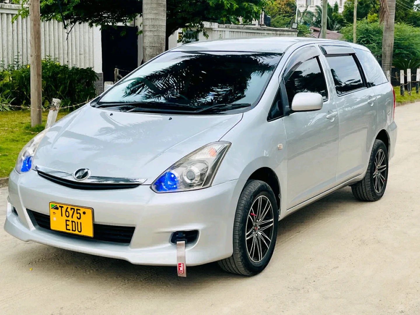 Toyota Wish Silver Car