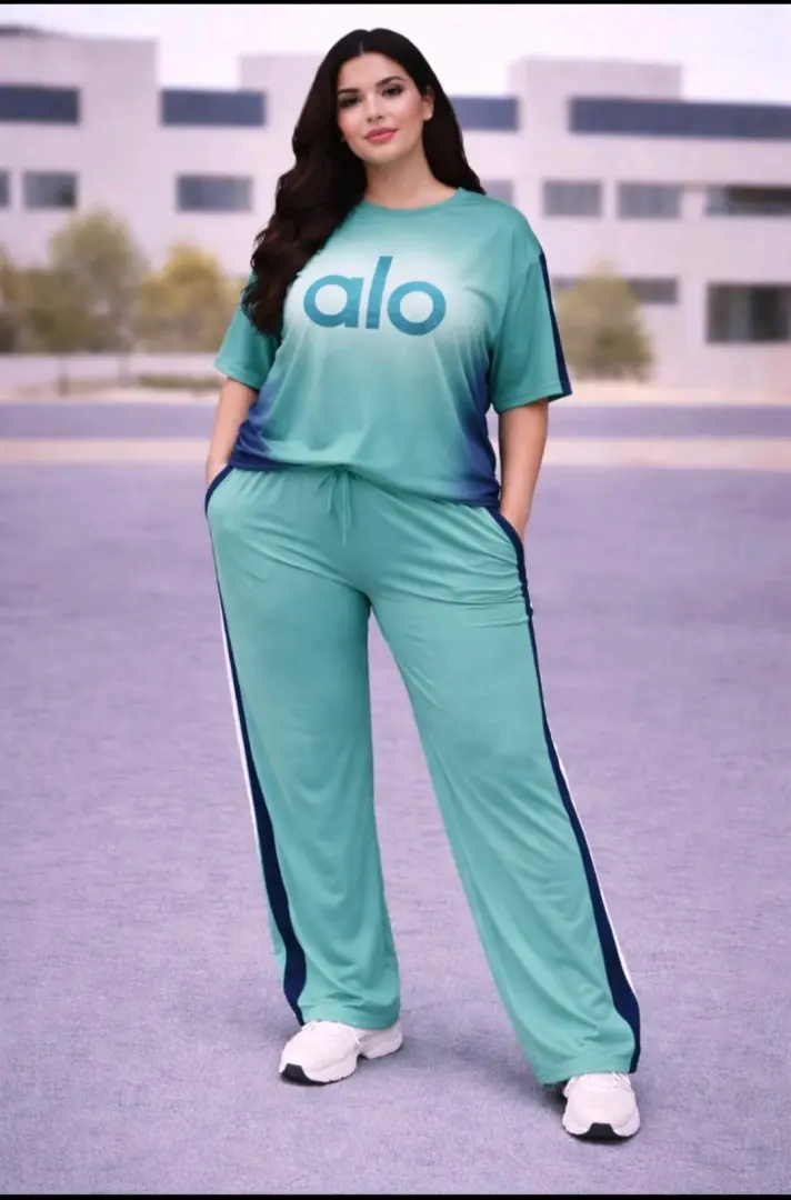 Women's Two-Piece Tracksuit Set thumbnail 3