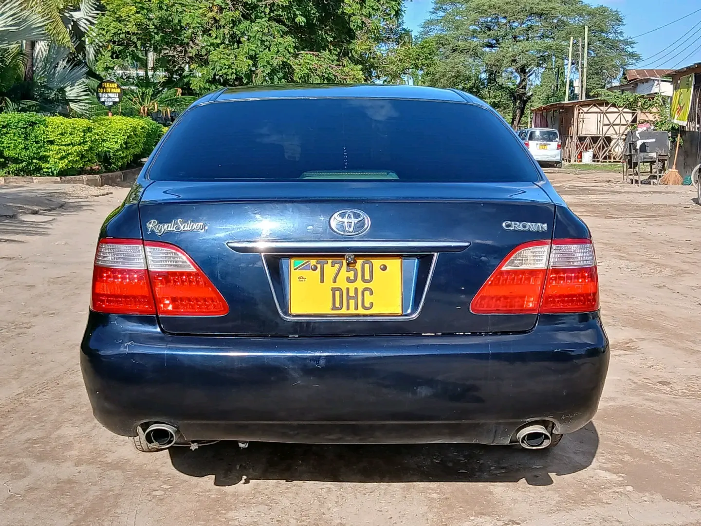 Toyota Crown Royal Saloon 2490cc (Full AC) thumbnail 9
