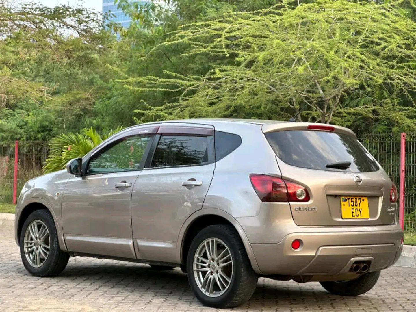 2008 Nissan Dualis Gold thumbnail 5