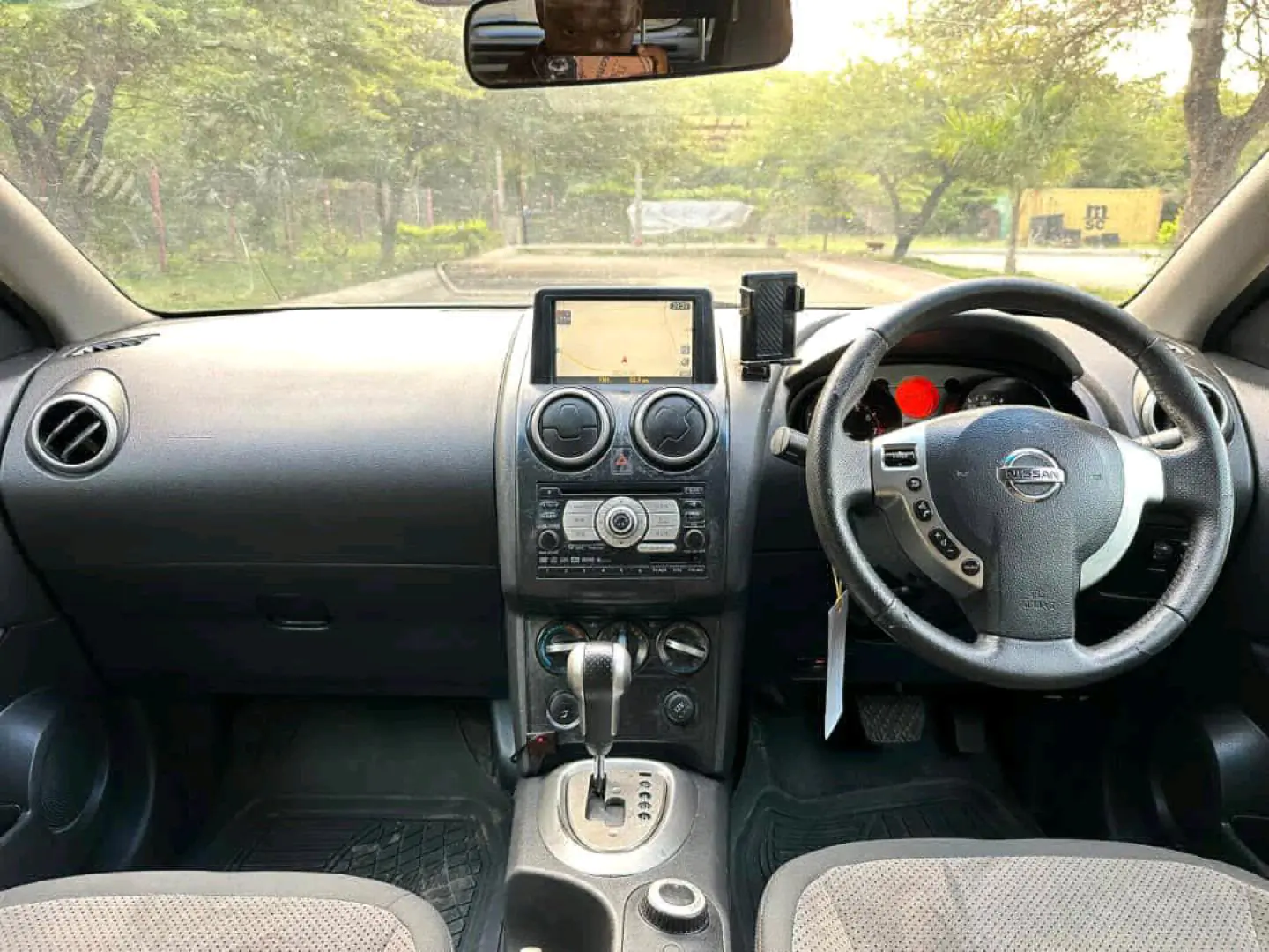 2008 Nissan Dualis Gold thumbnail 8