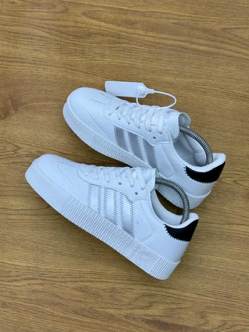 Women's Denim & Sneakers Collection thumbnail 6