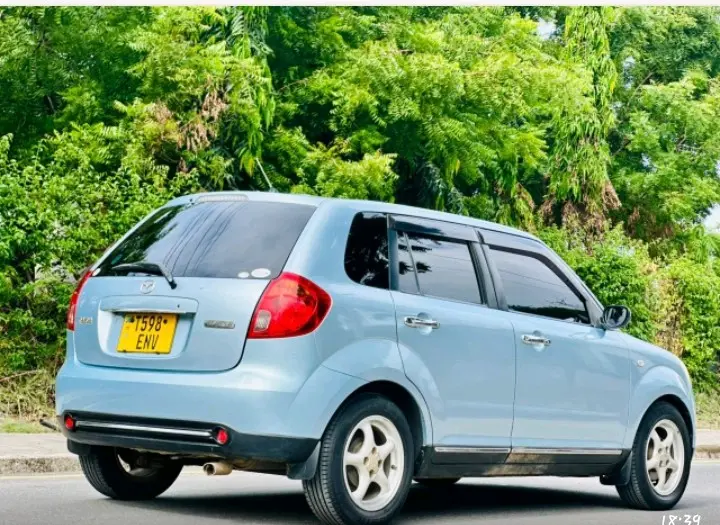 Mazda Hatchback Safi