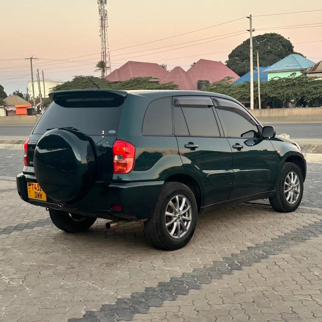 2003 Toyota Rav4 DWW SUV thumbnail 3
