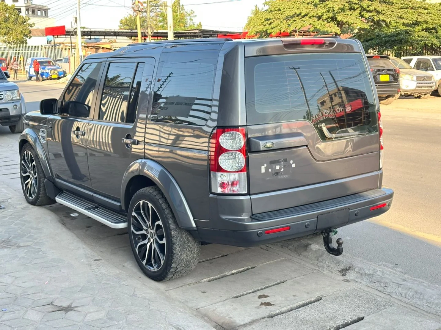 Land Rover Discovery 3 Facelift 4 Diesel UK Import thumbnail 6
