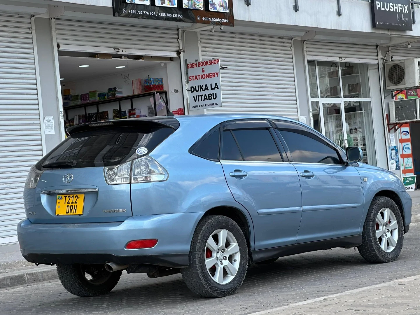 Toyota Harrier 2006 Mint Condition thumbnail 6