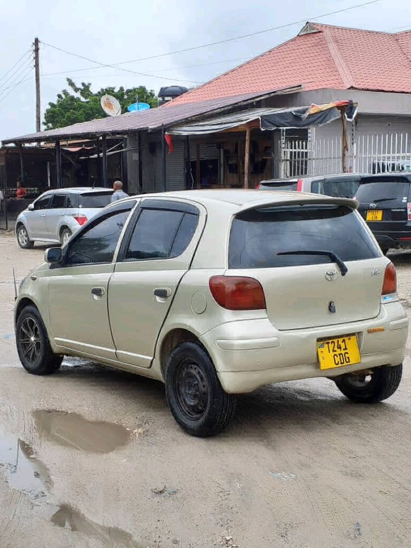 Toyota Vitz Kijicho 1490cc thumbnail 8
