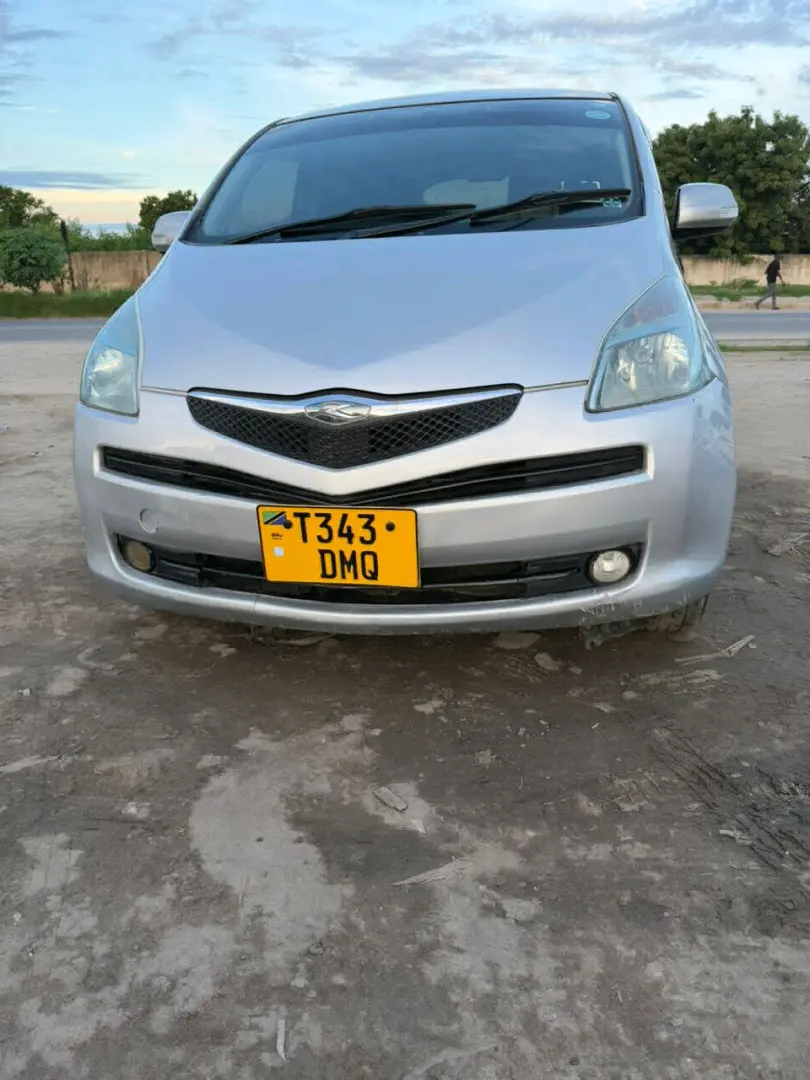 2006 Toyota Ractis Silver 1NZ Engine