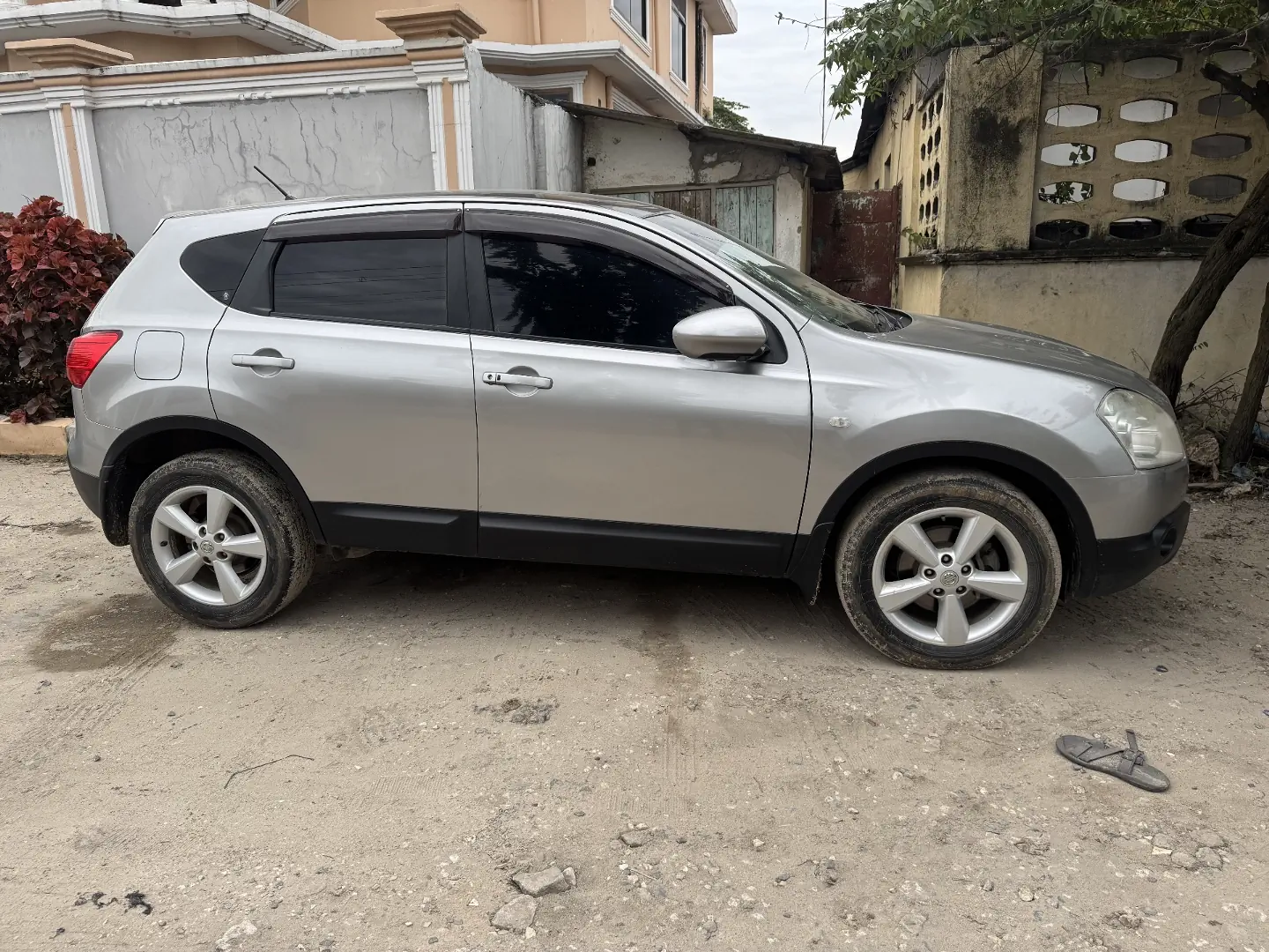 Nissan Dualis (Qashqai) SUV for Sale thumbnail 2